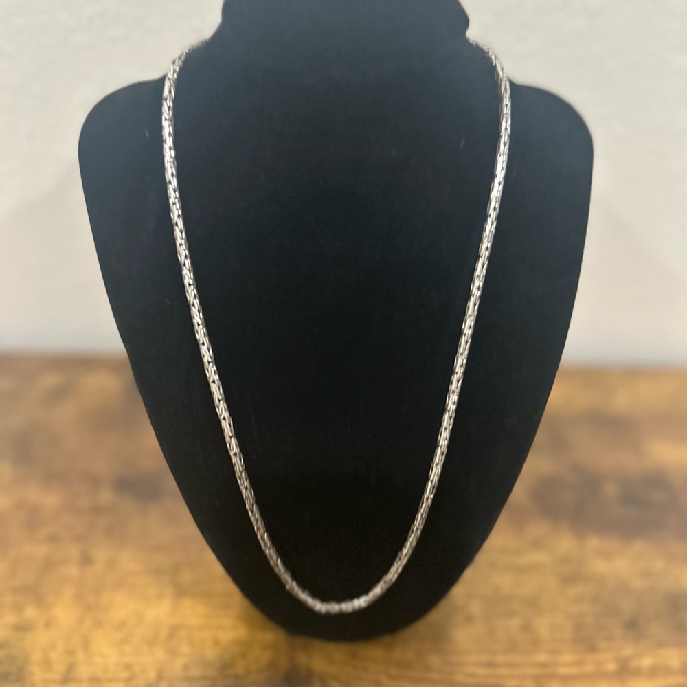 Silver Chain Necklace with Delicate Rope Design